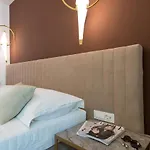 Πανσιόν Bosket Luxury 4*